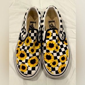 Vans Unisex Customs Sunflower Checkered Slip-On Men’s Size 7.5 / Women’s Size 9